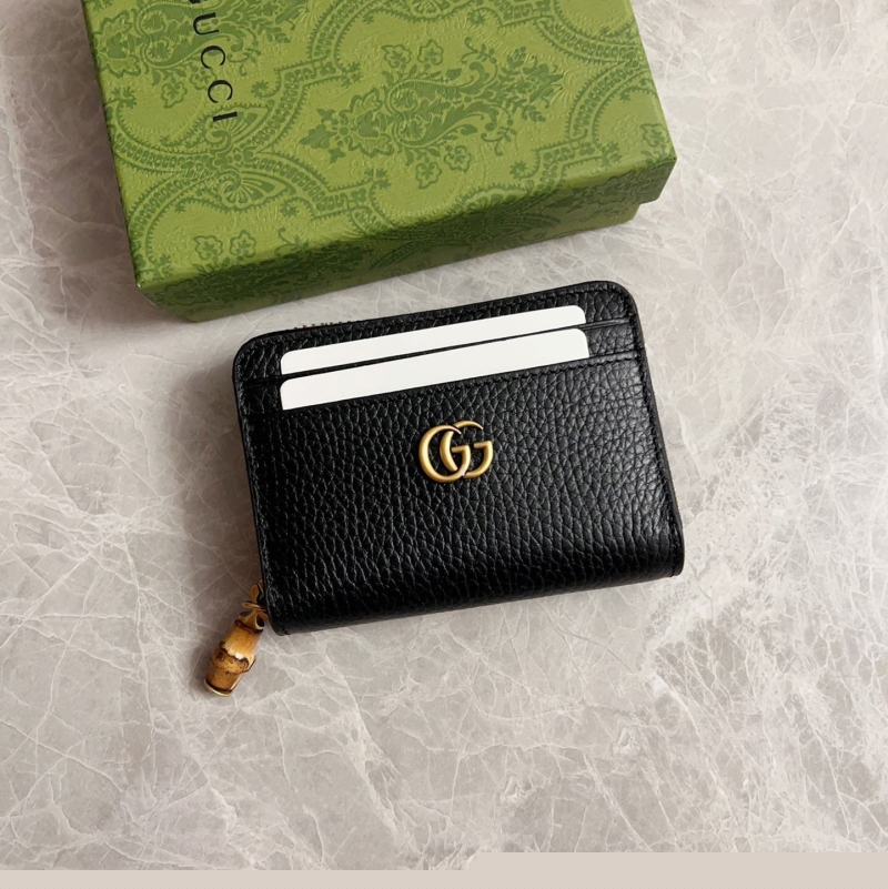 G*u*i wallets & purse